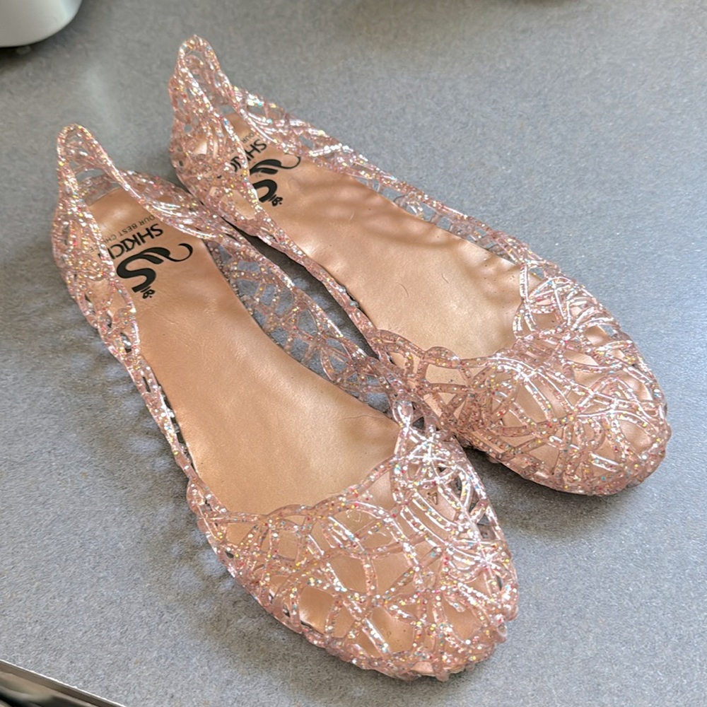 Adult jelly shoes